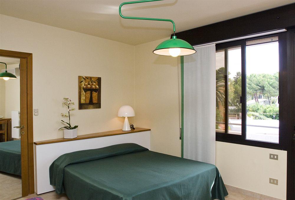 Tursport Aparthotel Таранто Екстериор снимка