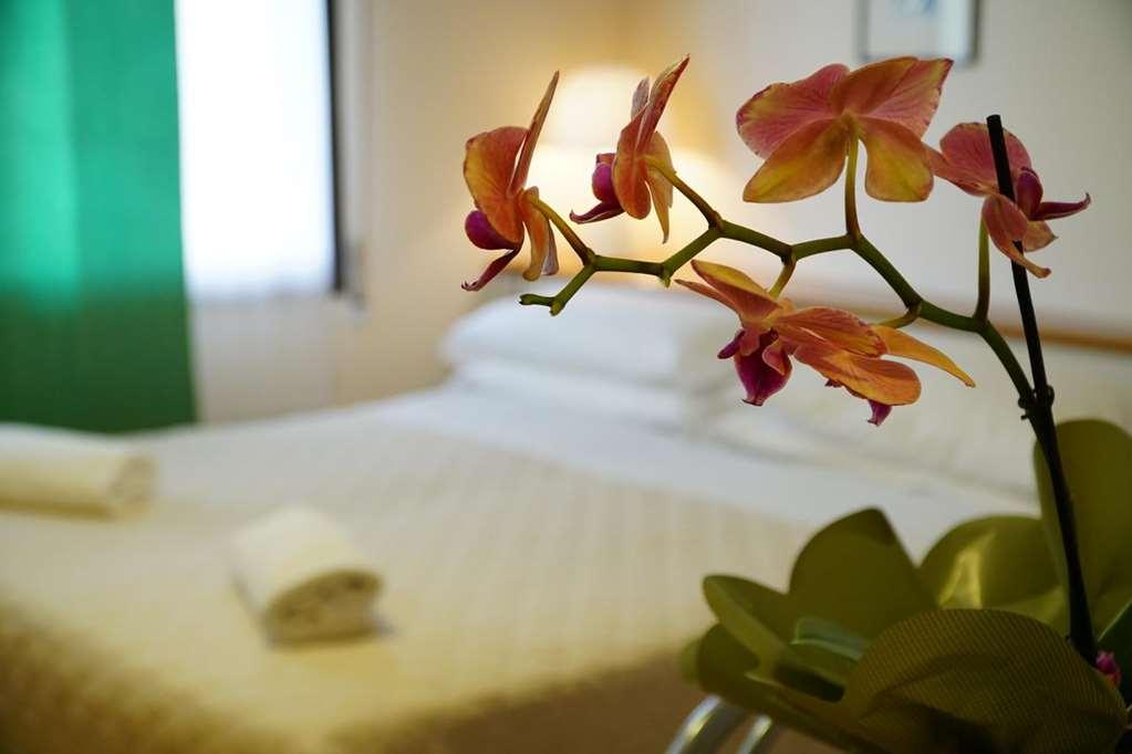 Tursport Aparthotel Таранто Стая снимка